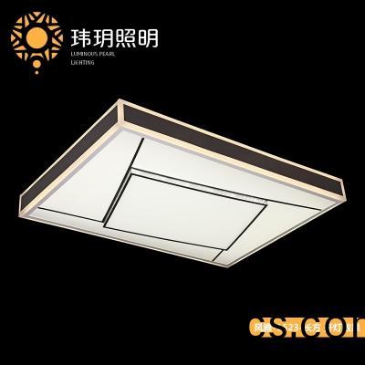 铁艺灯采用压克力材质制成(cheng)