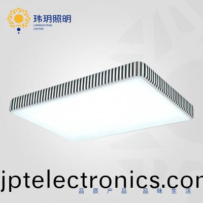 月光(guang)疏(shu)影